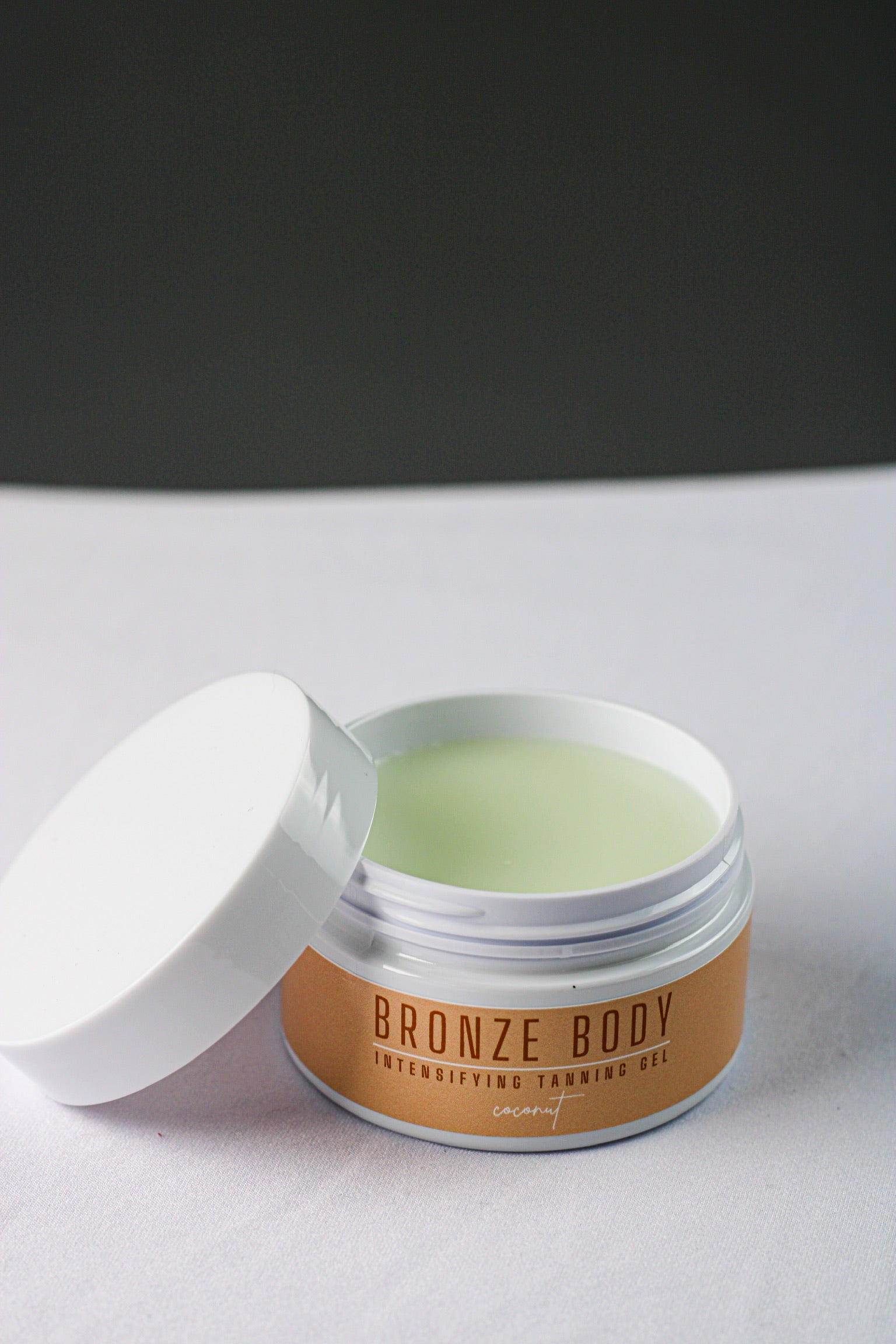 Bronze Body Tanning Gel, Coconut, open tub
