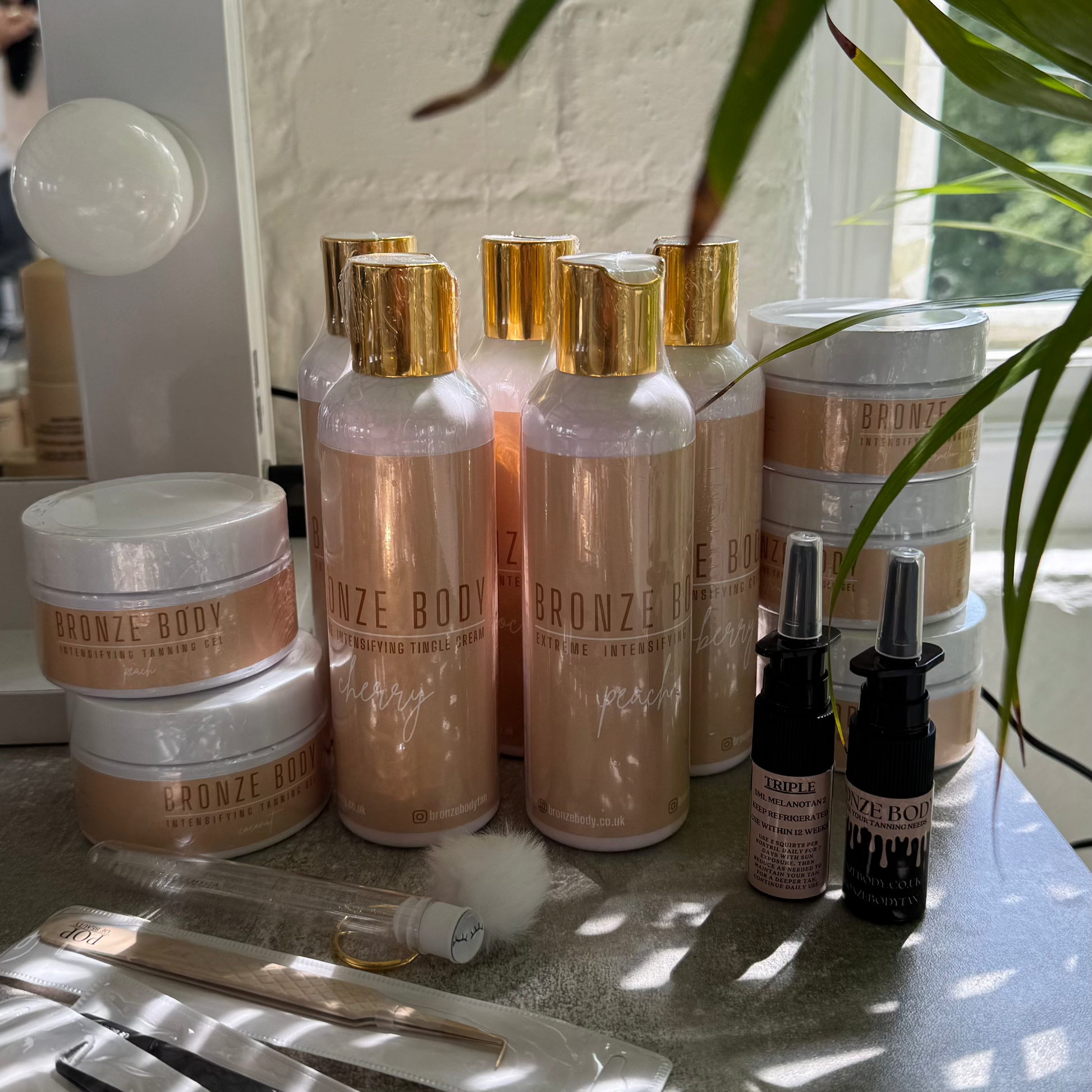 best melanotan nasal spray uk Thinking about that tanning spray? Don't. Unregulated nasal tanning sprays are being sold online, claiming to give you a sun-kissed glow. But they're risky and illegal. According to the Chartered Trading Nasal Spray Tanning Accelerator -